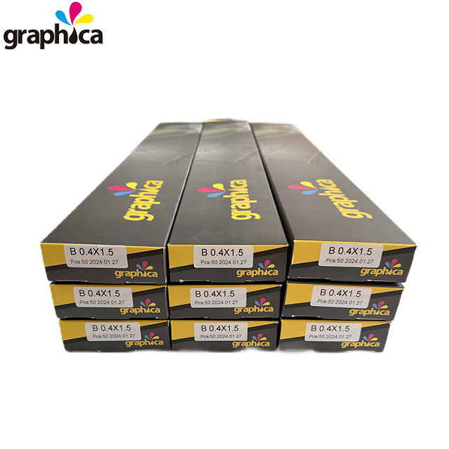 Machine de découpe sous pression et de largeur de canal de matrice de plisage en plastique 4,0 mm GRB 0,5 * 1,5 mm