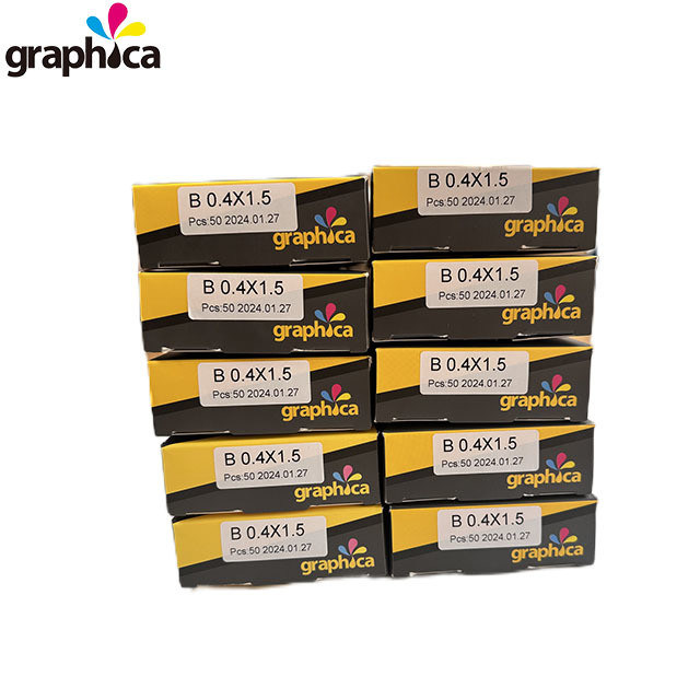 Machine de découpe sous pression et de largeur de canal de matrice de plisage en plastique 4,0 mm GRB 0,5 * 1,5 mm