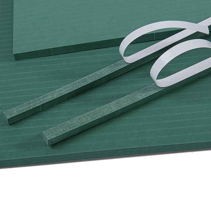 60 Ejection de tôle de caoutchouc pour la fabrication de moules de coupe et dimension 8x8x300x380mm