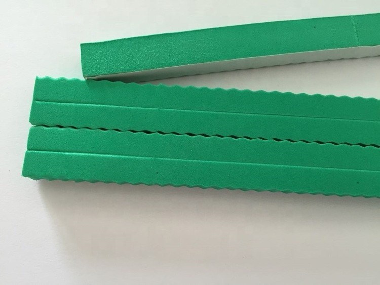 60 Ejection de tôle de caoutchouc pour la fabrication de moules de coupe et dimension 8x8x300x380mm