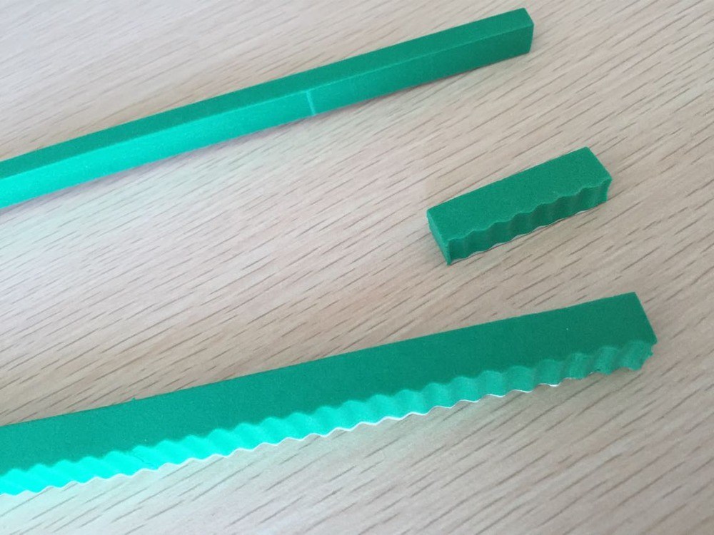 60 Ejection de tôle de caoutchouc pour la fabrication de moules de coupe et dimension 8x8x300x380mm