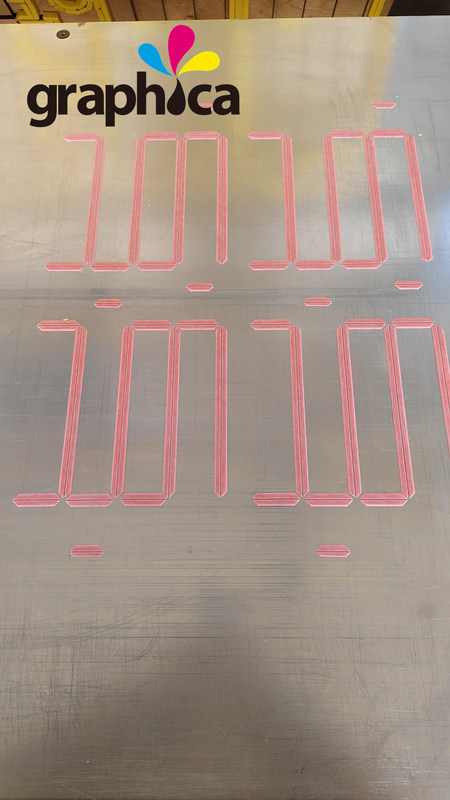 Coupeuse de matrice à fibres bleues pour la fabrication de boîtes en carton ondulé et plus encore