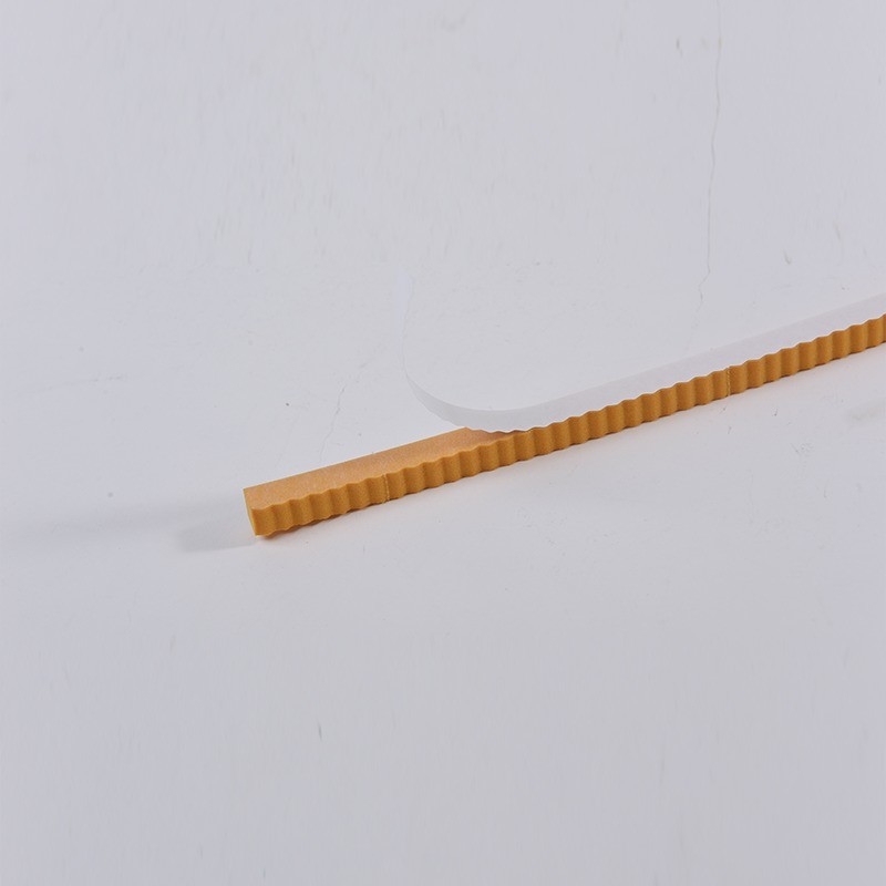 Sponge en mousse de caoutchouc EPDM à découpe sous pression avec adhésif de couleur orange Dimension 10x300x380mm