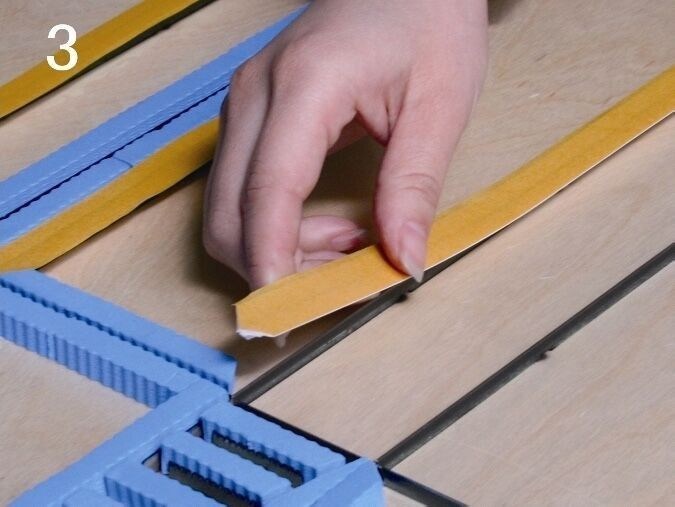 Coupeuse de matrice de crêpe de super PVC Matrice de coupe sous pression avec ruban adhésif et colle importés