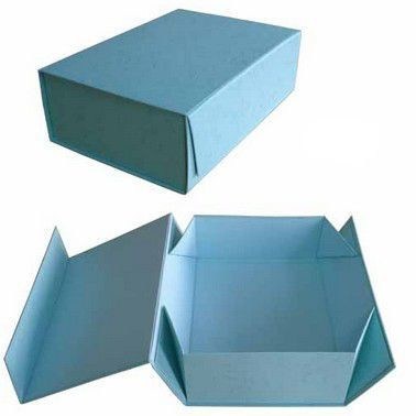 Boîte d'emballage de gâteau pour les options de personnalisation de la robe Service OEM et variété de styles