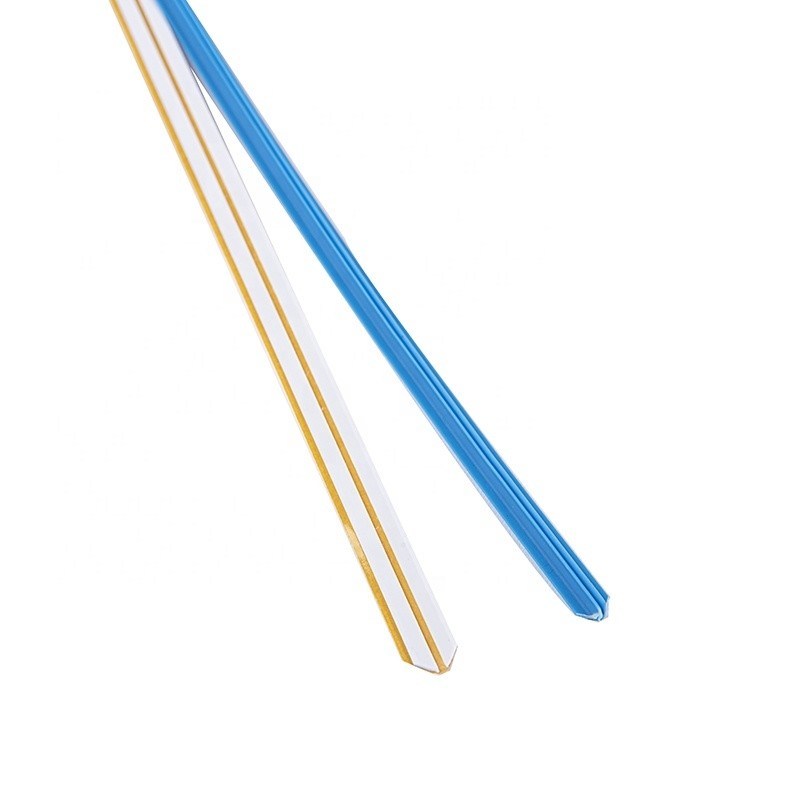 Fabrication de boîtes ondulées de matrice creuse avec plastique et largeur de canal de 1,4 mm