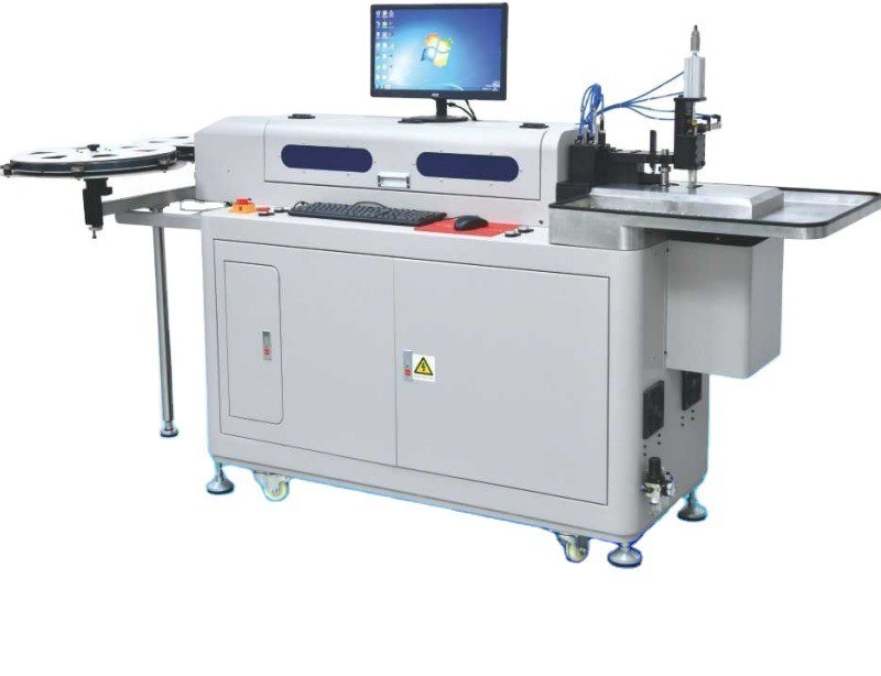 Machine à plier les barres d'acier de matériau brut pour les rouleaux d'acier pour graphique10-B 1,5 mm Min Longueur de bout