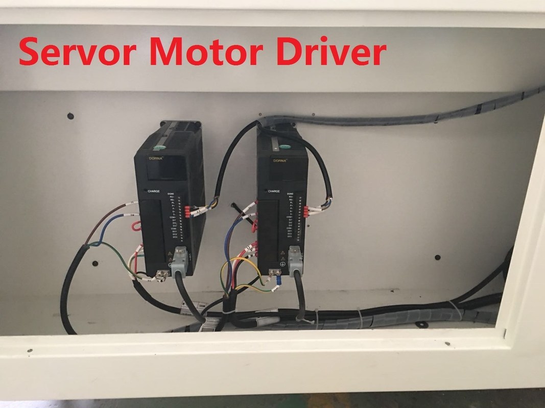 380v Graphique Beijing GIT1218-400W Machine à découper à la matrice laser à plat avec une précision de reposition de ≤0,02 mm